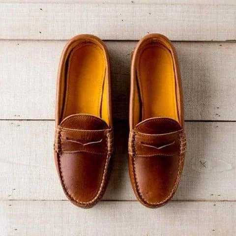 Women Vintage Slip On Loafers Low Heel PU Leather Loafers